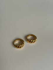 CROISSANT ring
