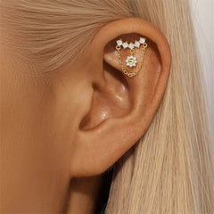 SCARLETT STUDS ( PAIR )