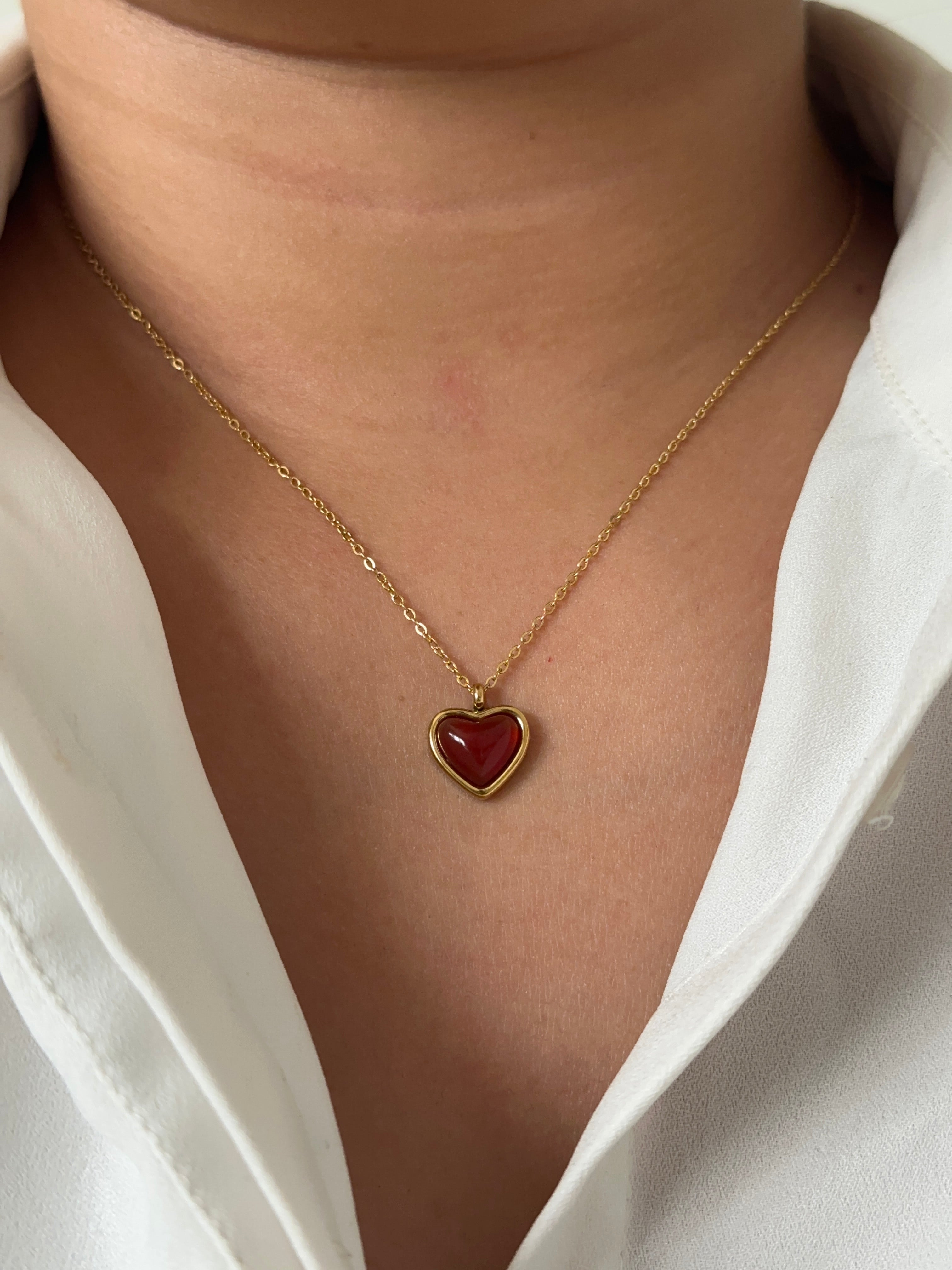 QUEEN OF HEART necklace