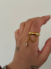 ARIANA ring