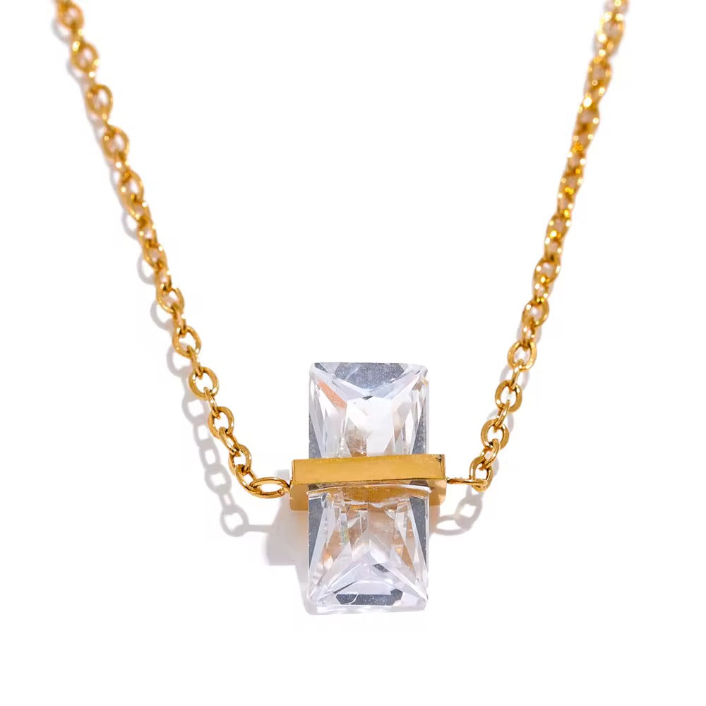 MAEVE necklace