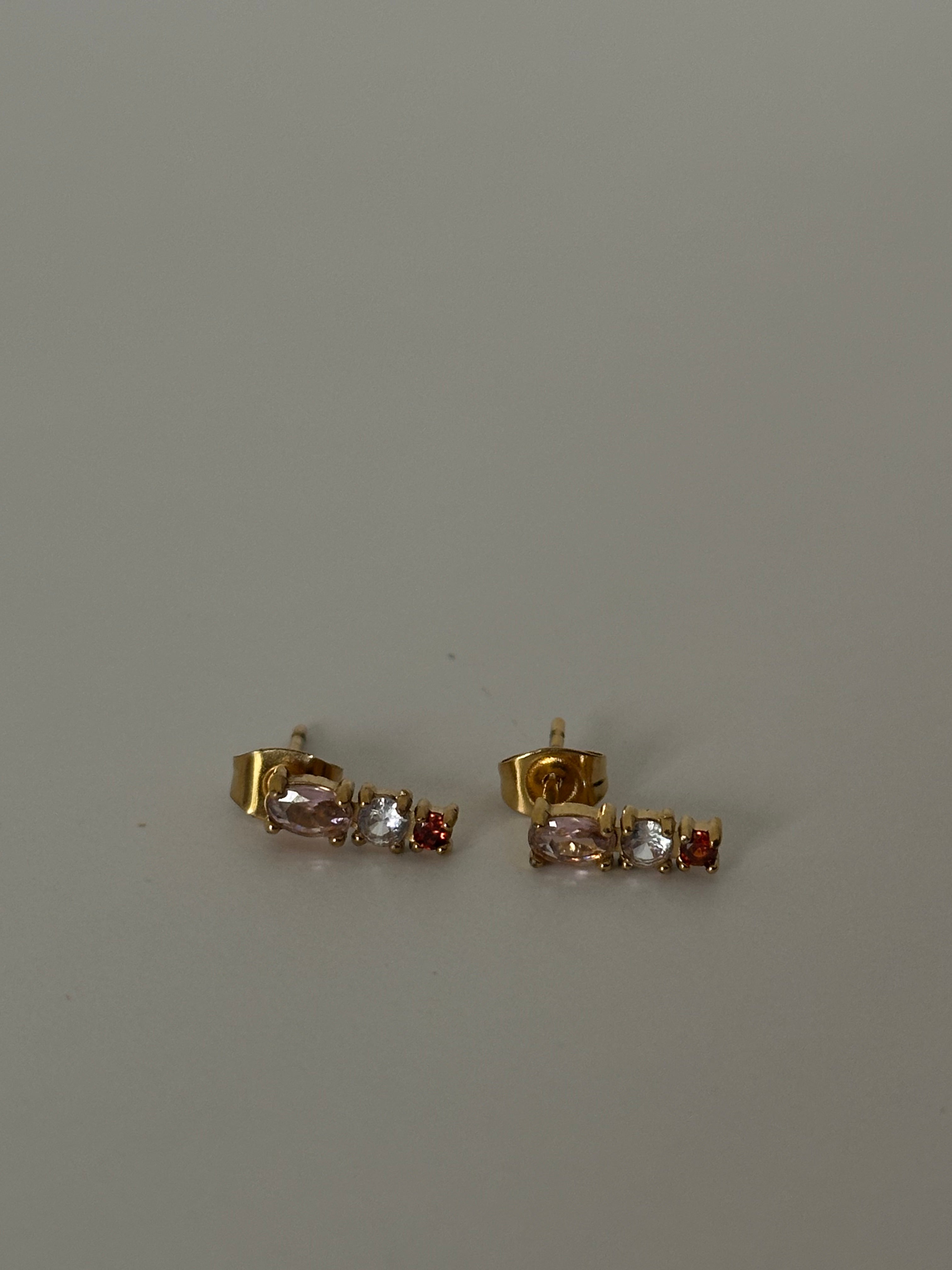 JOSEPHINE stud earring
