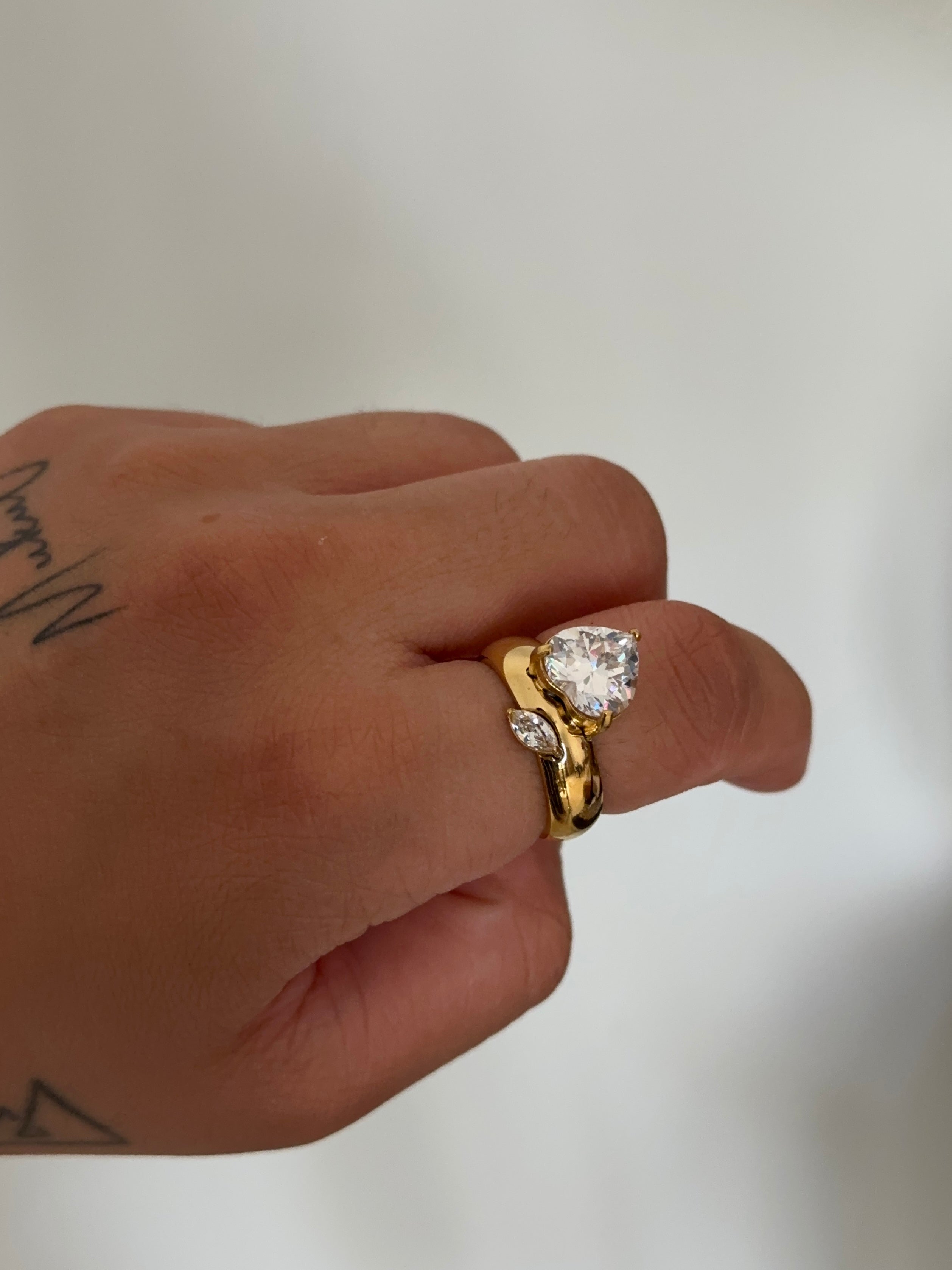 VALENTINA ring