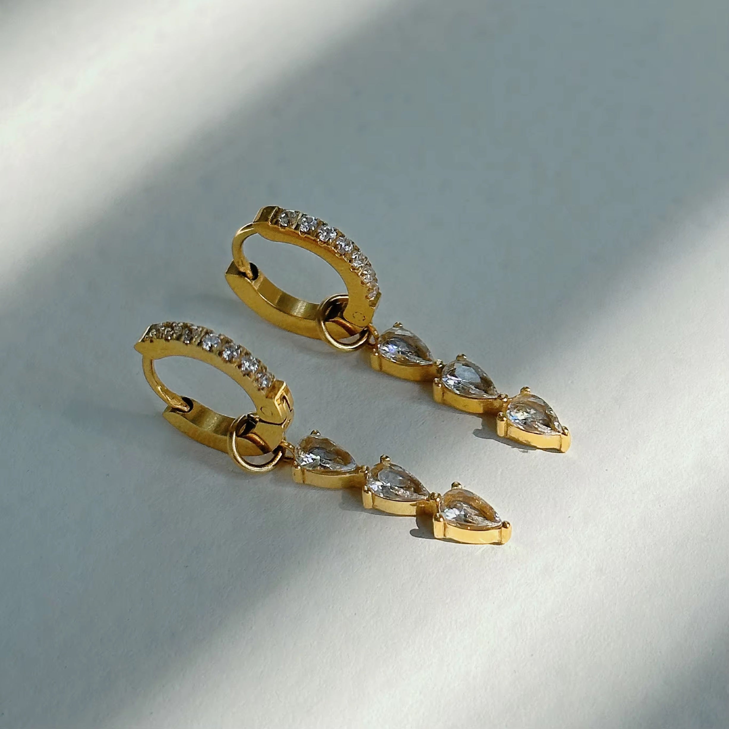 DOVE earrings