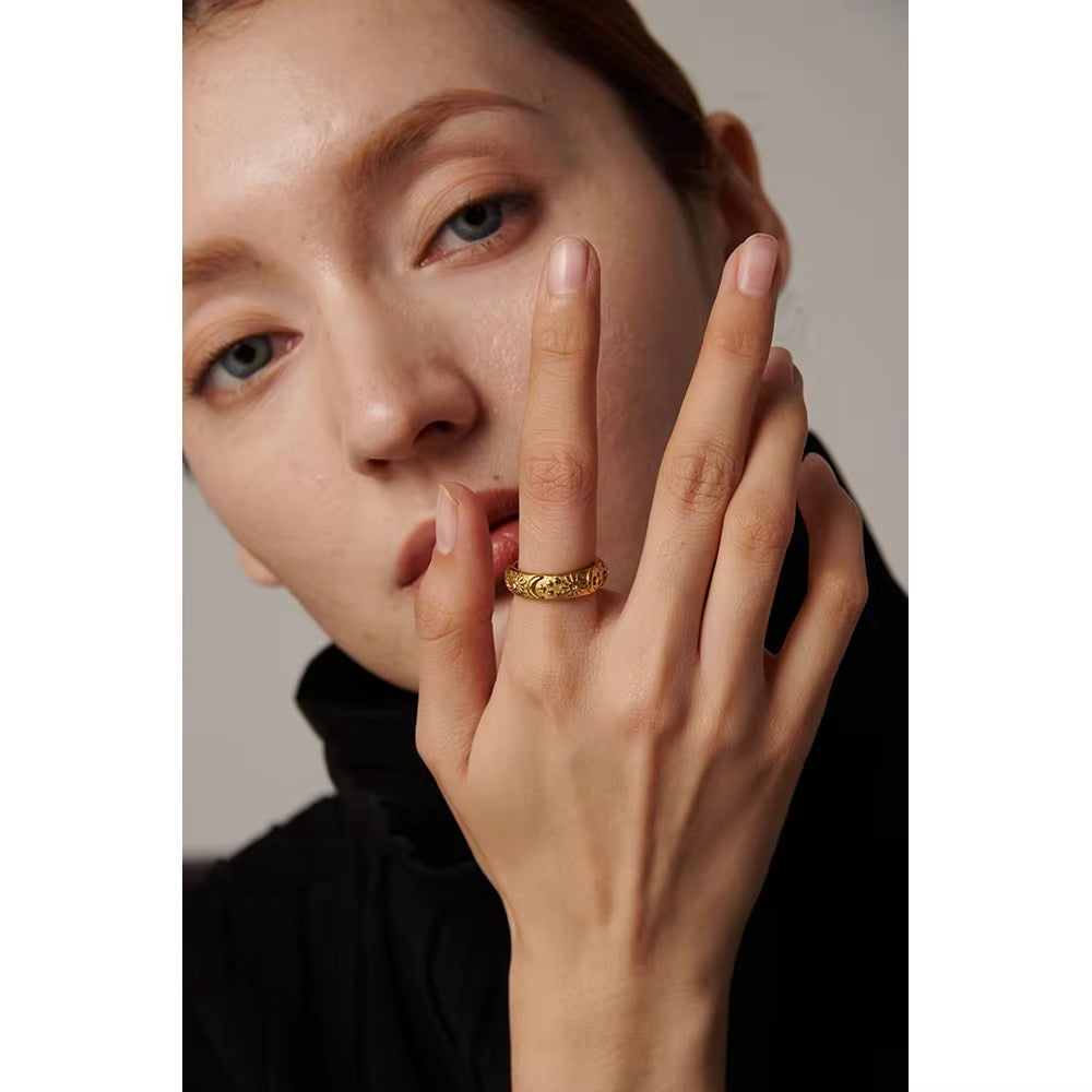 CHARLIE Ring