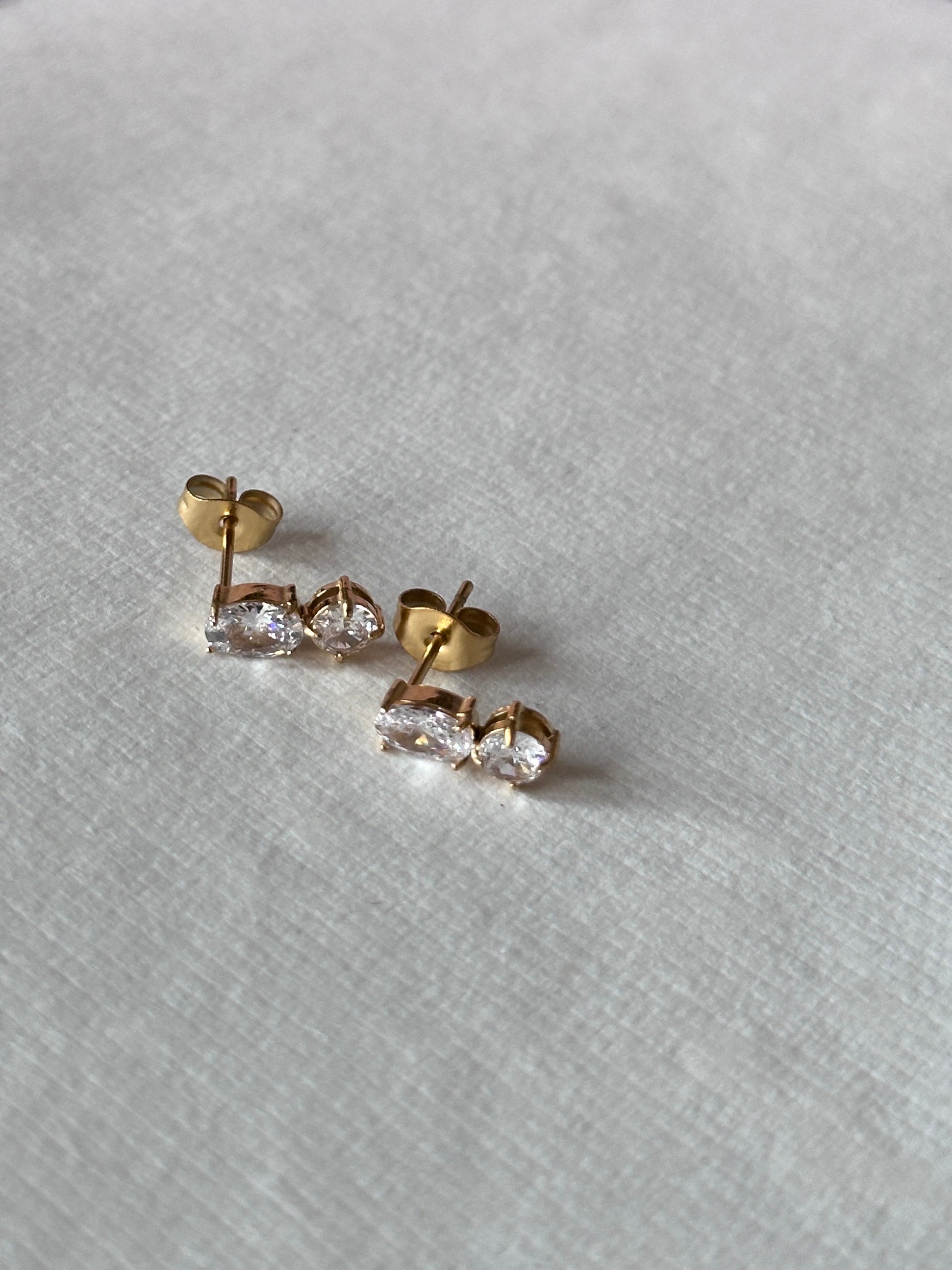 APRIL studs