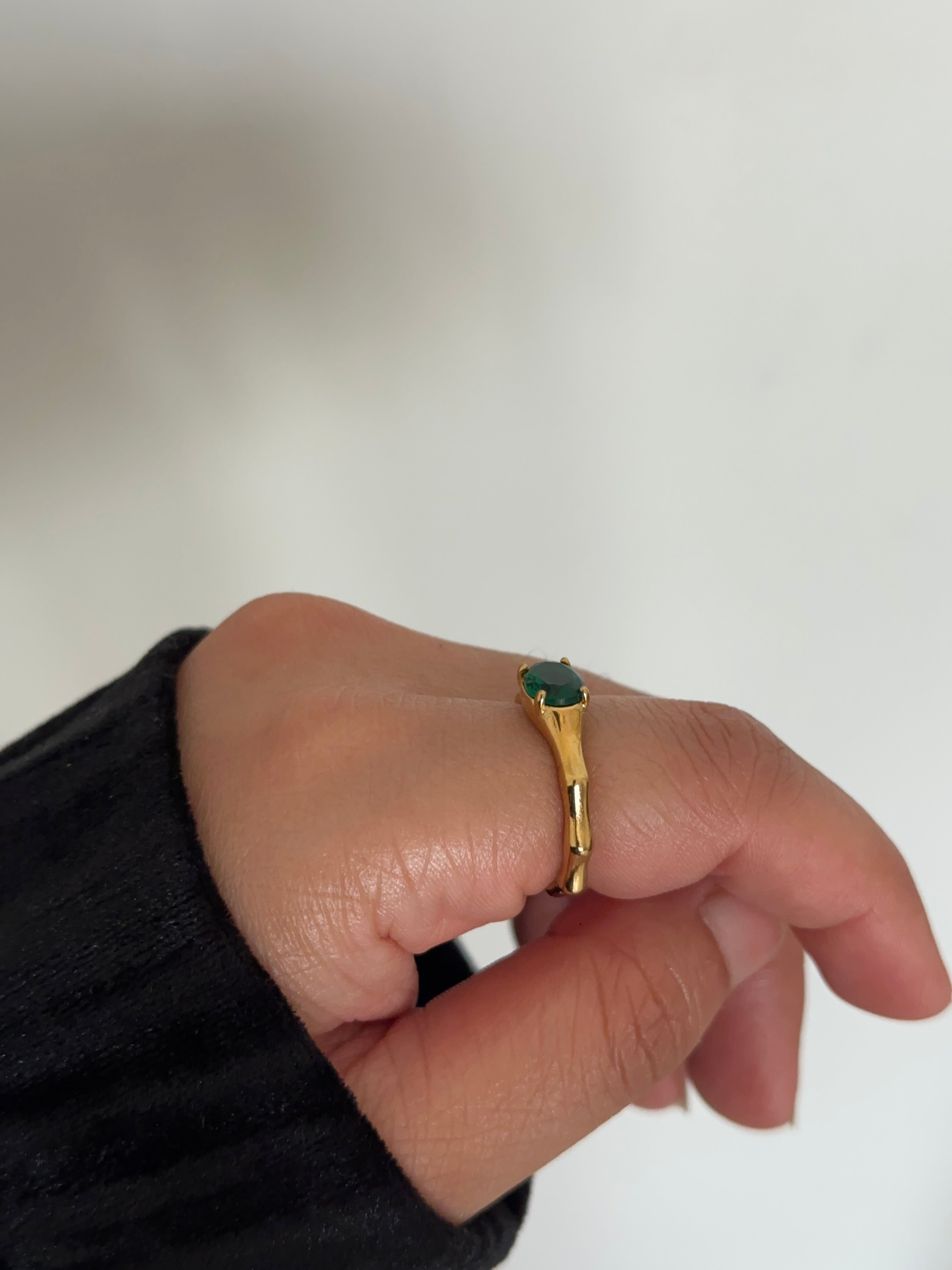 DAZZLE Ring